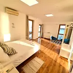 Appartement Seafront Seaview Center Old Town 1,2,3,4 By Rentistra