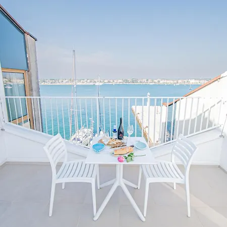 Seafront Seaview Center Old Town 1,2,3,4 By Rentistra Apartman Umag