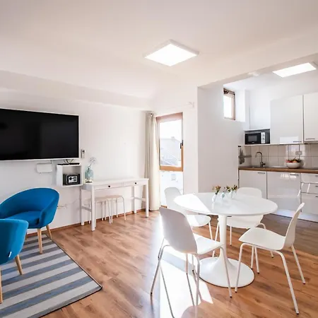 Apartman Seafront Seaview Center Old Town 1,2,3,4 By Rentistra