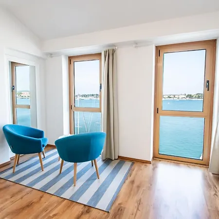 Seafront Seaview Center Old Town 1,2,3,4 By Rentistra Apartman Umag