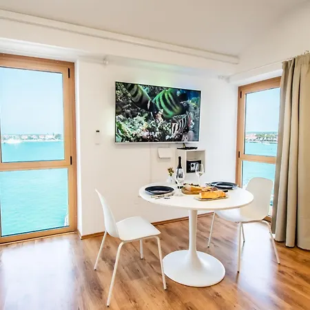 Apartment Seafront Seaview Center Old Town 1,2,3,4 By Rentistra Umag
