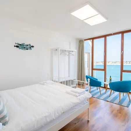 Seafront Seaview Center Old Town 1,2,3,4 By Rentistra Apartman Umag