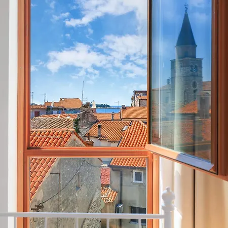 Apartment Seafront Seaview Center Old Town 1,2,3,4 By Rentistra Umag