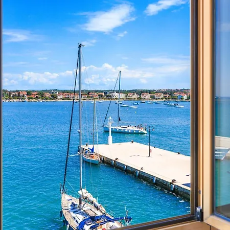 Seafront Seaview Center Old Town 1,2,3,4 By Rentistra *